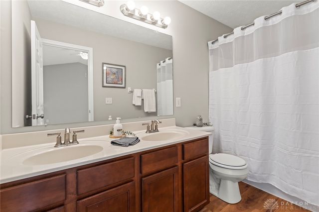 2545 Harmony Drive, Xenia, OH 45385