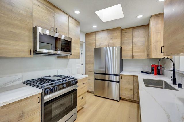 4107 Cole Way, San Diego, CA 92117