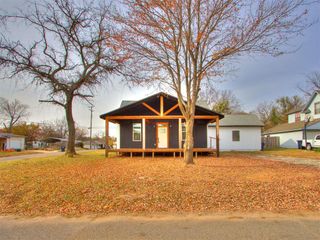 302 N Kimberly Avenue, Shawnee, OK 74801