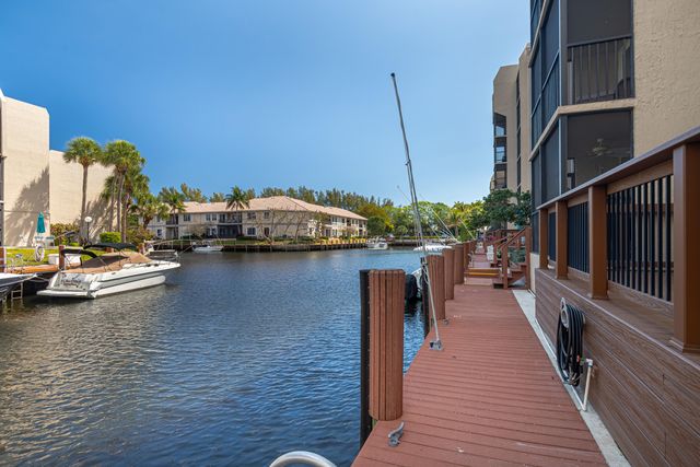 6 Royal Palm Way 211, Boca Raton, FL 33432