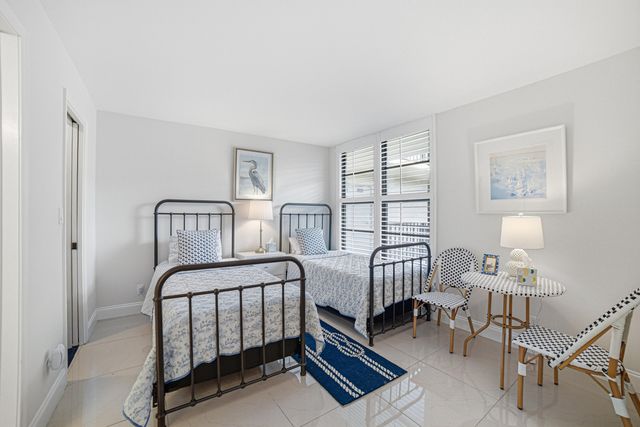 6 Royal Palm Way 211, Boca Raton, FL 33432