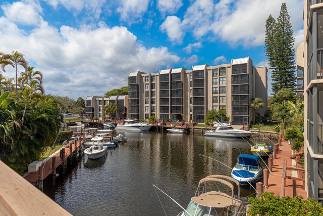 6 Royal Palm Way 211, Boca Raton, FL 33432