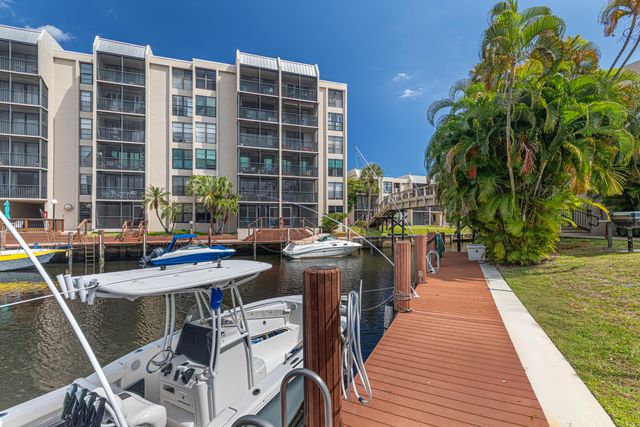 6 Royal Palm Way 211, Boca Raton, FL 33432