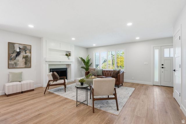 4608 S LOCUST LN, Holladay, UT 84117