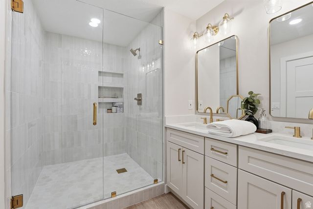 4608 S LOCUST LN, Holladay, UT 84117