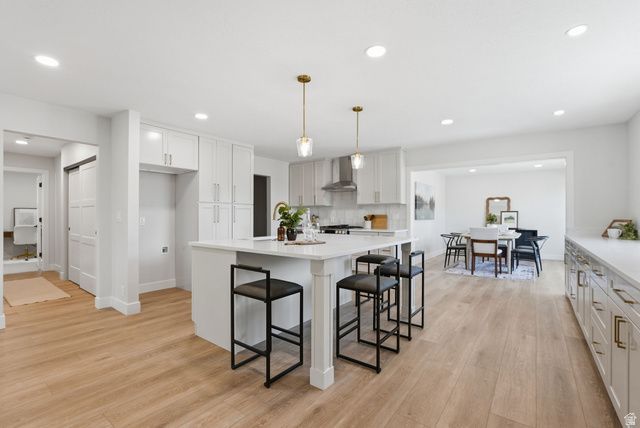 4608 S LOCUST LN, Holladay, UT 84117
