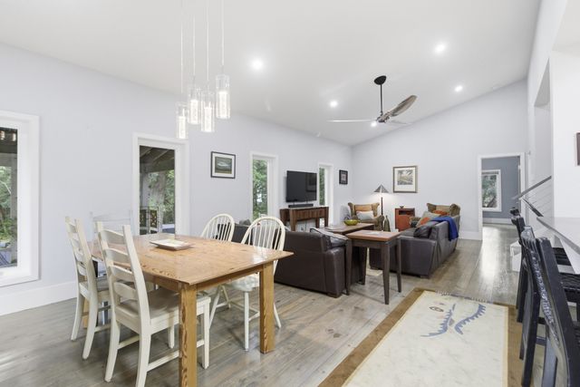 1584 Periwinkle Drive, Mount Pleasant, SC 29466