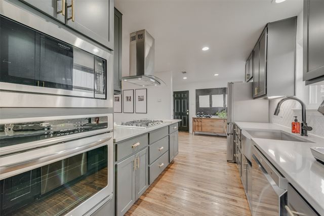 2824 Sharpview Lane, Dallas, TX 75228