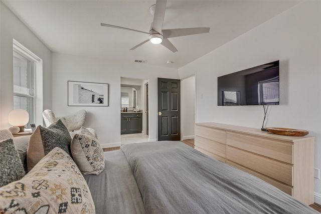 2824 Sharpview Lane, Dallas, TX 75228