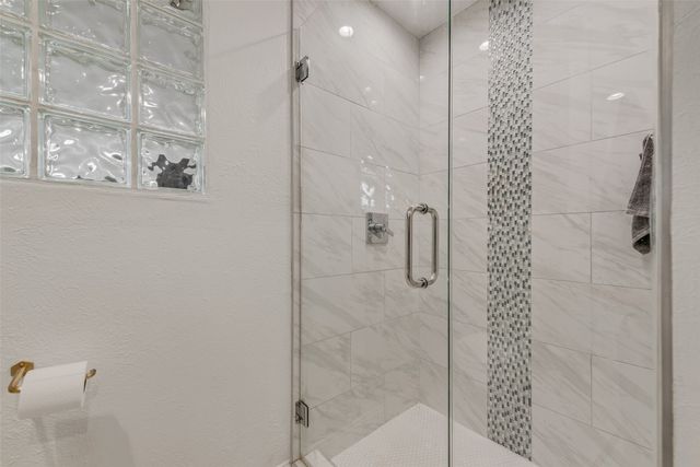 2824 Sharpview Lane, Dallas, TX 75228