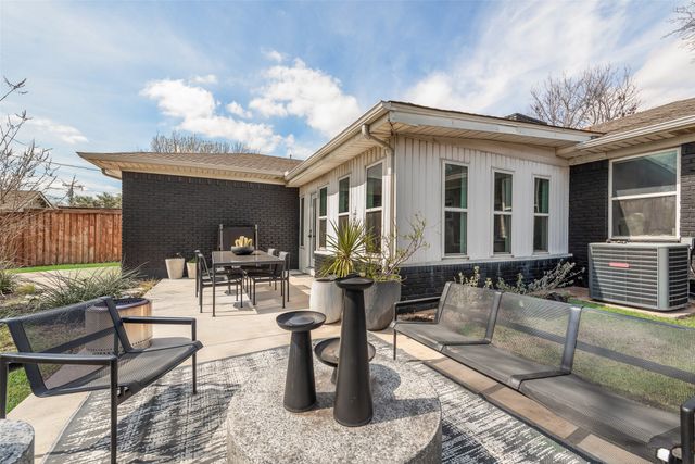 2824 Sharpview Lane, Dallas, TX 75228