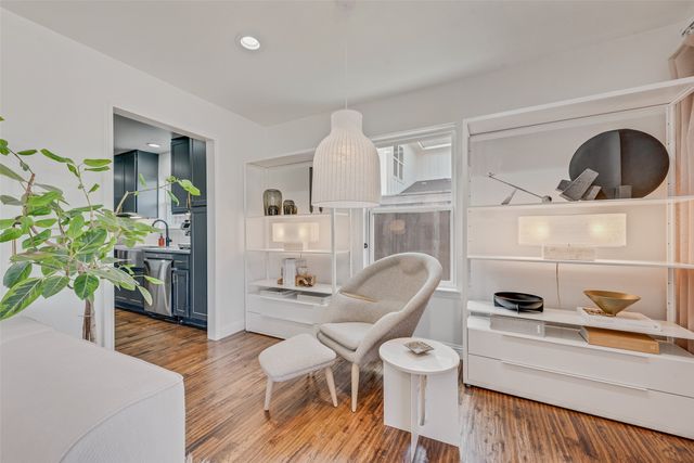 2824 Sharpview Lane, Dallas, TX 75228