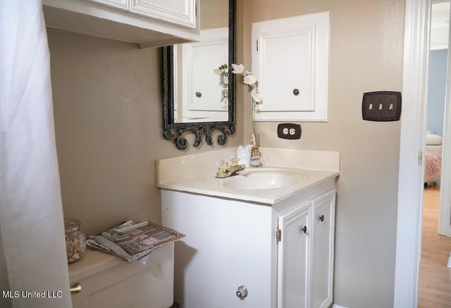 615 Live Oak Drive, Madison, MS 39110