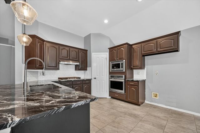 2720 Windstone Way, Corinth, TX 76210