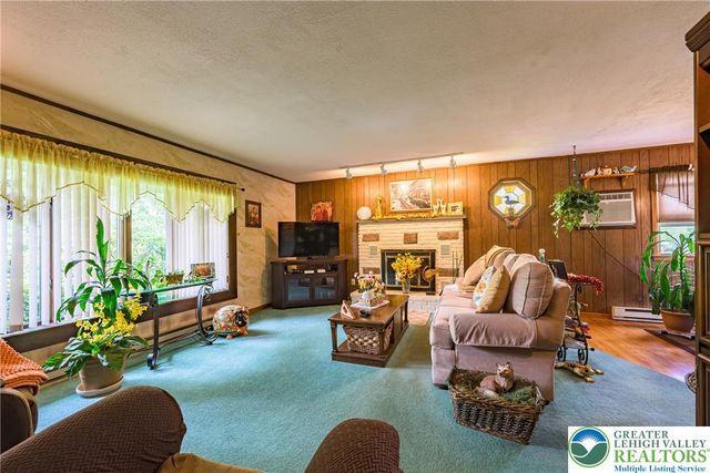 678 Interchange Road, Polk Twp, PA 18333