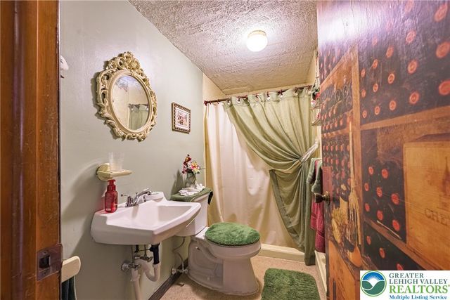 678 Interchange Road, Polk Twp, PA 18333