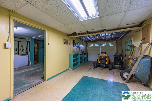 678 Interchange Road, Polk Twp, PA 18333