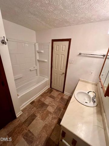 4633 Hummingbird Place, Fayetteville, NC 28312