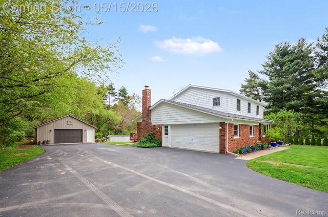 8909 Pippen Drive, Bruce Township, MI 48065