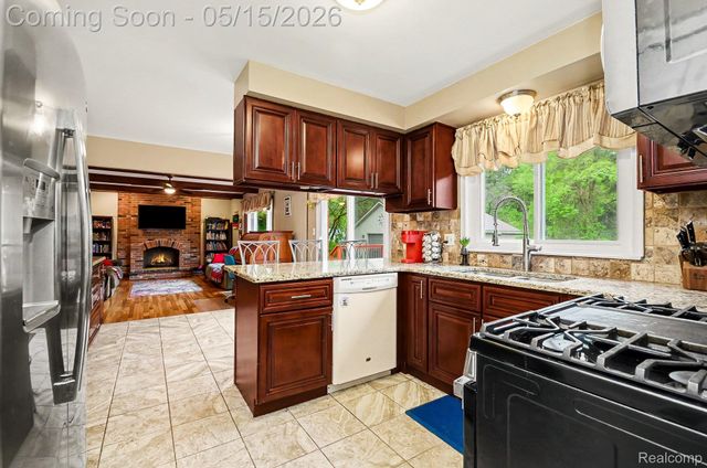 8909 Pippen Drive, Bruce Township, MI 48065