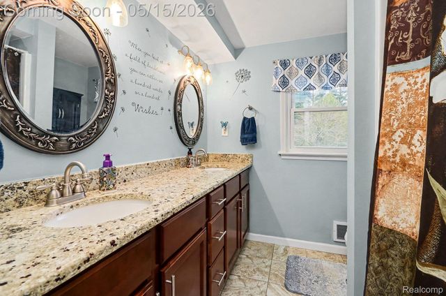 8909 Pippen Drive, Bruce Township, MI 48065