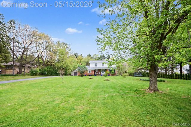 8909 Pippen Drive, Bruce Township, MI 48065