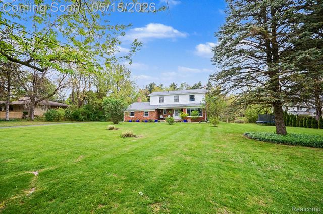 8909 Pippen Drive, Bruce Township, MI 48065