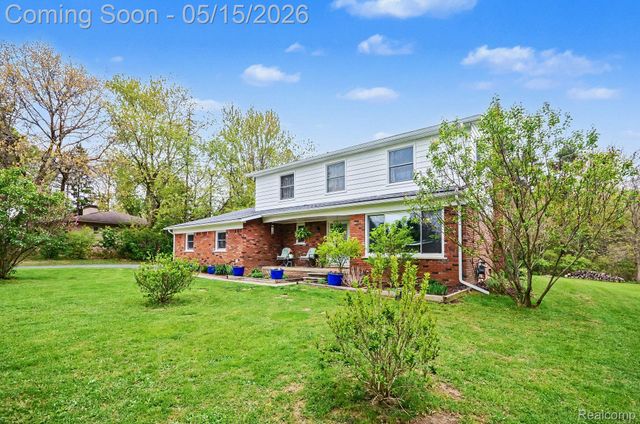 8909 Pippen Drive, Bruce Township, MI 48065