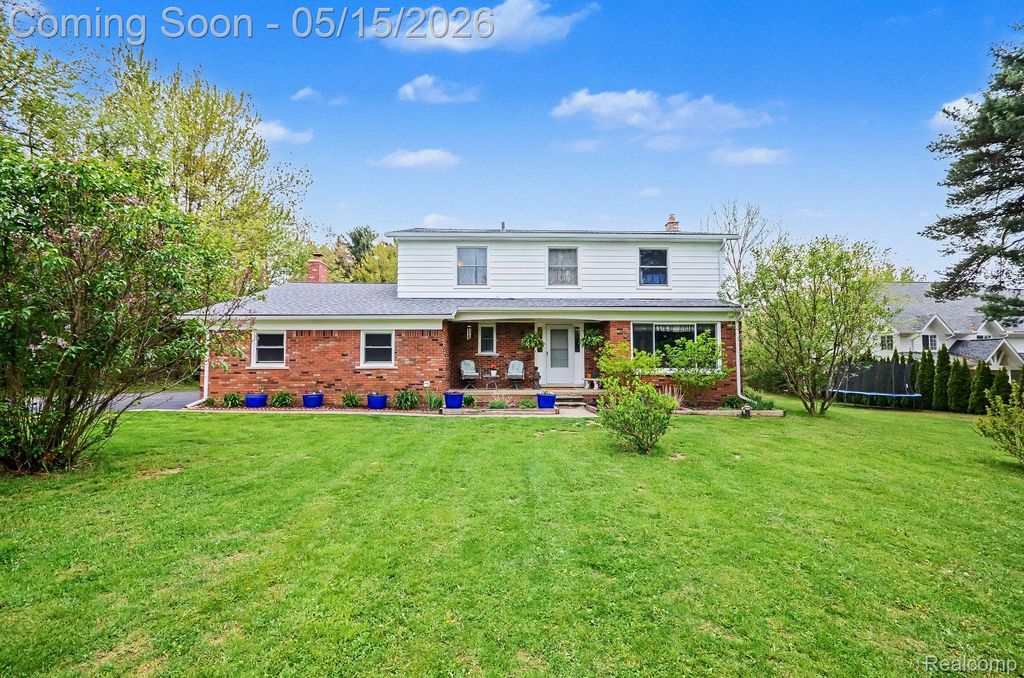 8909 Pippen Drive, Bruce Township, MI 48065