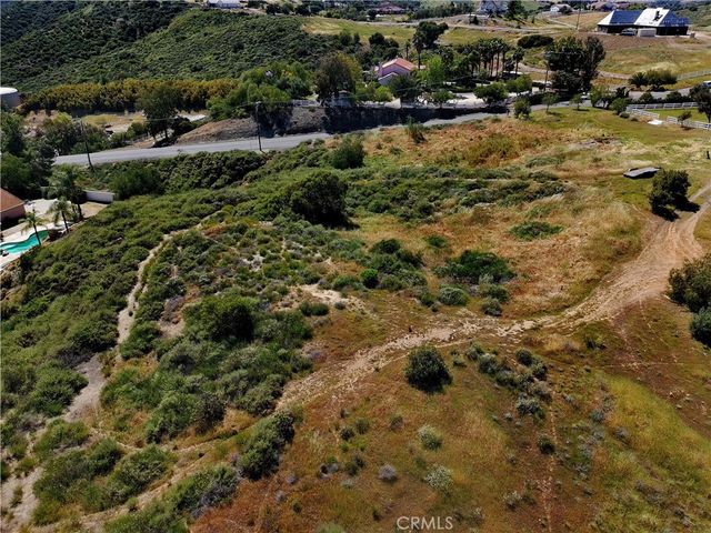 30 Golden Arrow Ct, Murrieta, CA 92562