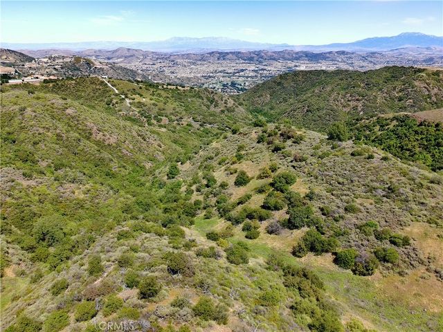 30 Golden Arrow Ct, Murrieta, CA 92562