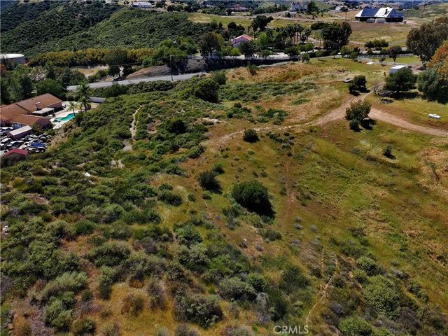 30 Golden Arrow Ct, Murrieta, CA 92562