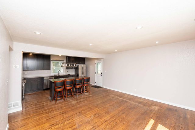 9306 Stevens Avenue S, Bloomington, MN 55420