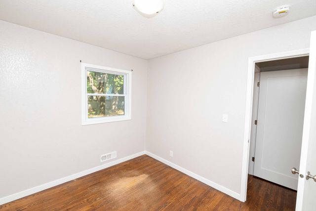 9306 Stevens Avenue S, Bloomington, MN 55420