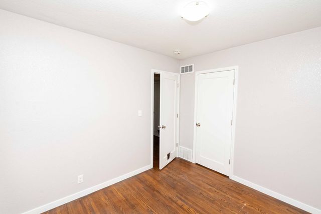 9306 Stevens Avenue S, Bloomington, MN 55420