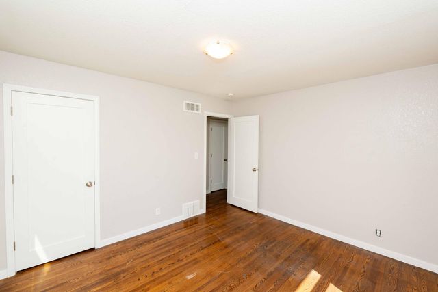 9306 Stevens Avenue S, Bloomington, MN 55420