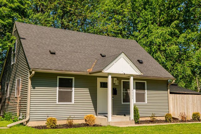 9306 Stevens Avenue S, Bloomington, MN 55420