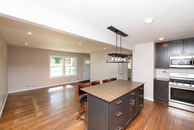 9306 Stevens Avenue S, Bloomington, MN 55420