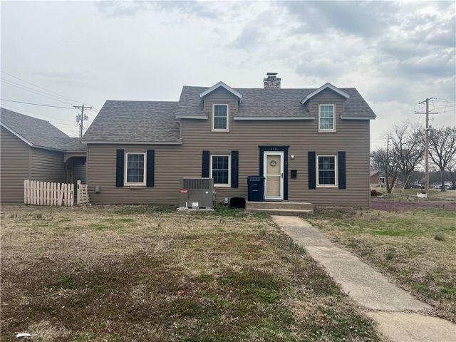 118 S 11th Street, Independence, KS 67301