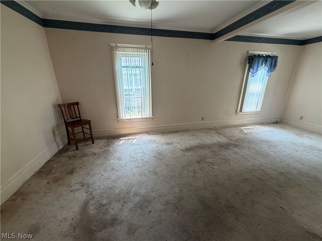 1273 Girard Street, Akron, OH 44301