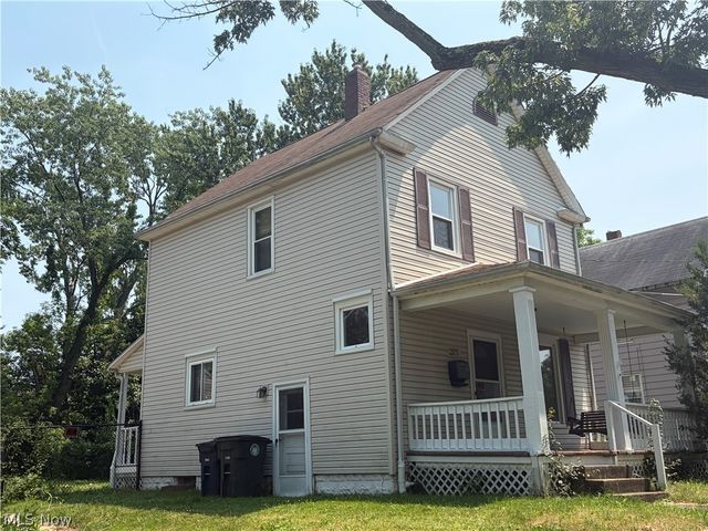 1273 Girard Street, Akron, OH 44301
