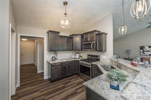 409 Sage Drive, Shiloh, IL 62221