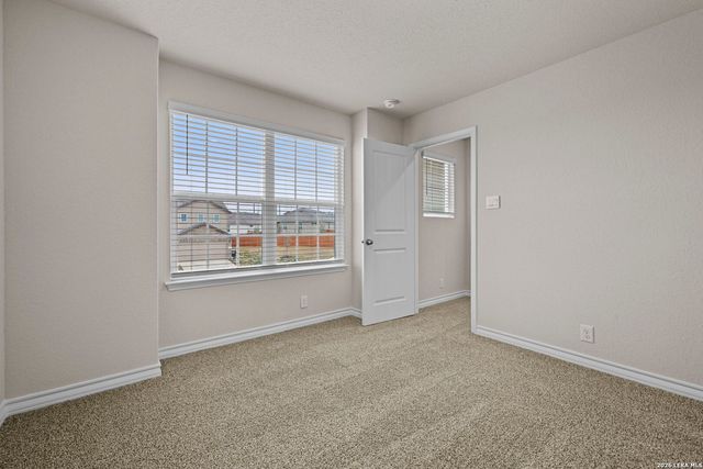 202 Hooded Dotterel, San Antonio, TX 78253