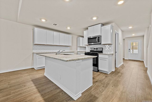 202 Hooded Dotterel, San Antonio, TX 78253