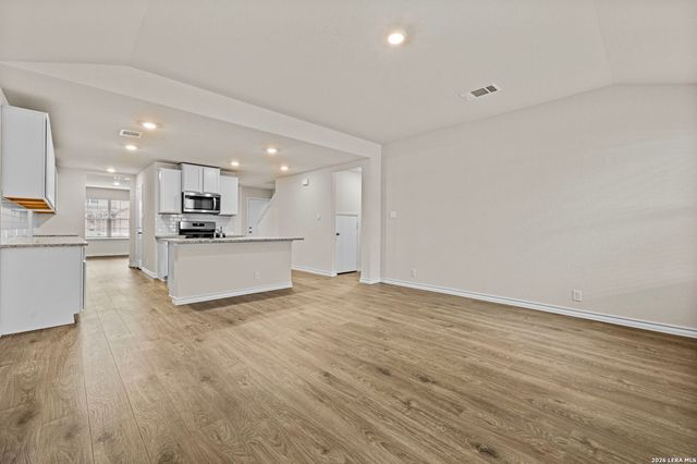 202 Hooded Dotterel, San Antonio, TX 78253