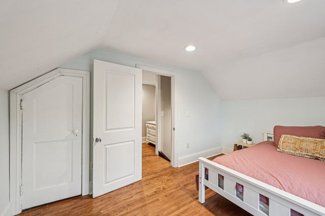 1559 Almond Avenue, Saint Paul, MN 55108