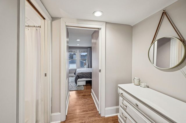 1559 Almond Avenue, Saint Paul, MN 55108