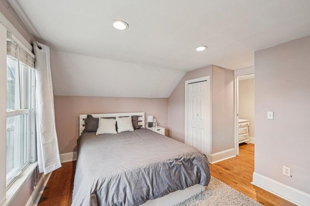 1559 Almond Avenue, Saint Paul, MN 55108