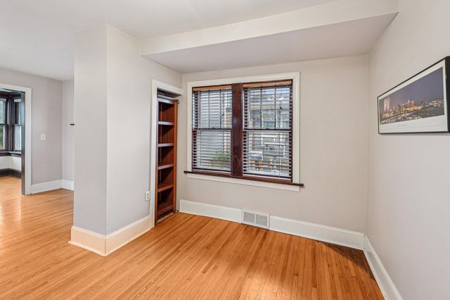 1559 Almond Avenue, Saint Paul, MN 55108