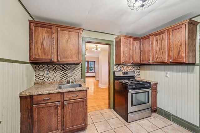 1559 Almond Avenue, Saint Paul, MN 55108